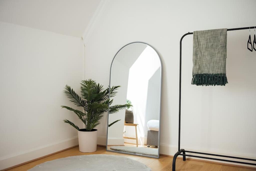 Charming 2 Bedroom Flat In The Heart Of Kings Cross, Londres Exterior foto