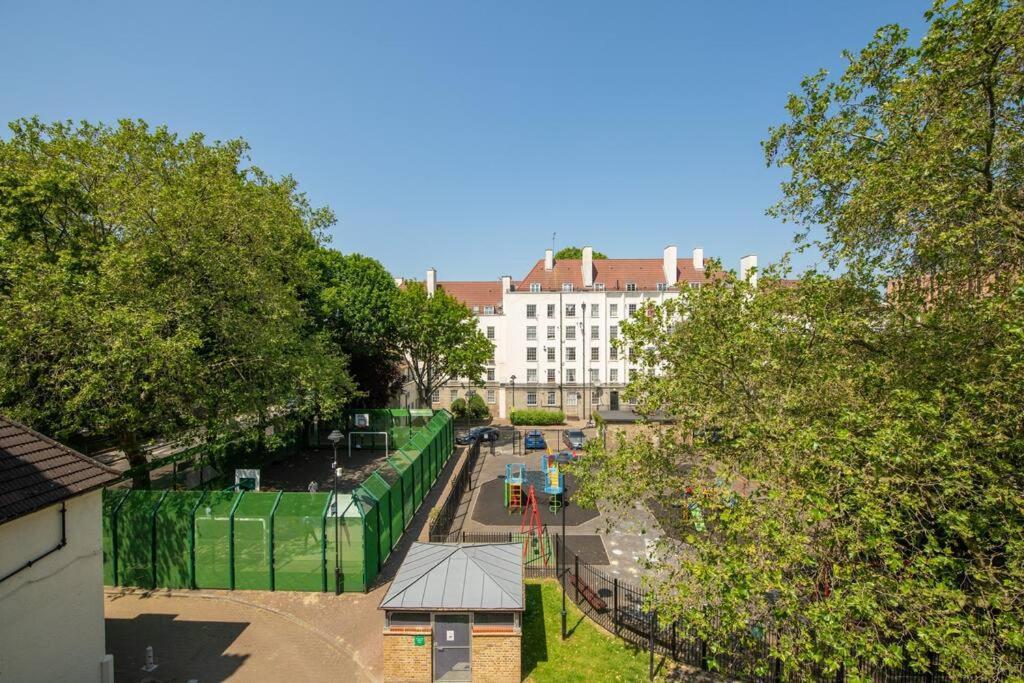 Charming 2 Bedroom Flat In The Heart Of Kings Cross, Londres Exterior foto