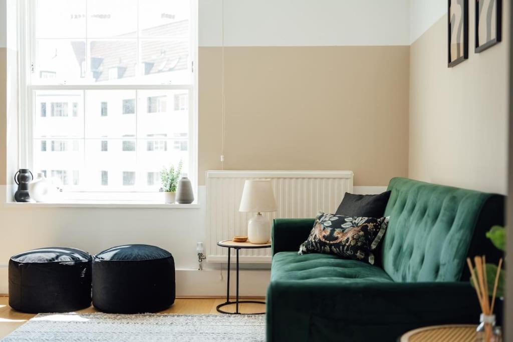 Charming 2 Bedroom Flat In The Heart Of Kings Cross, Londres Exterior foto