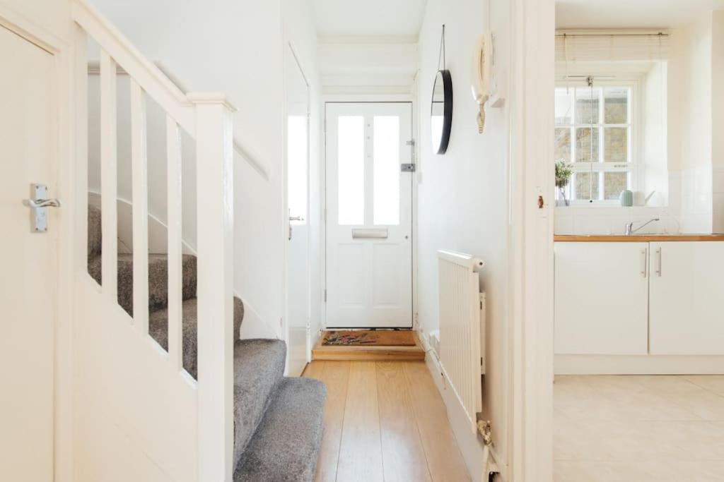 Charming 2 Bedroom Flat In The Heart Of Kings Cross, Londres Exterior foto