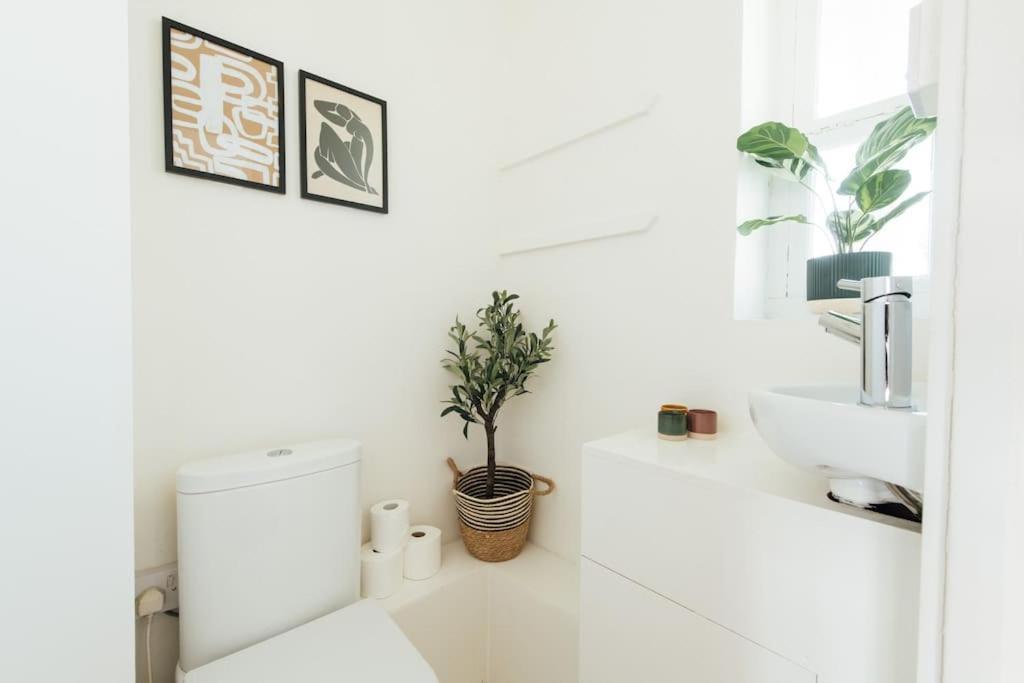 Charming 2 Bedroom Flat In The Heart Of Kings Cross, Londres Exterior foto