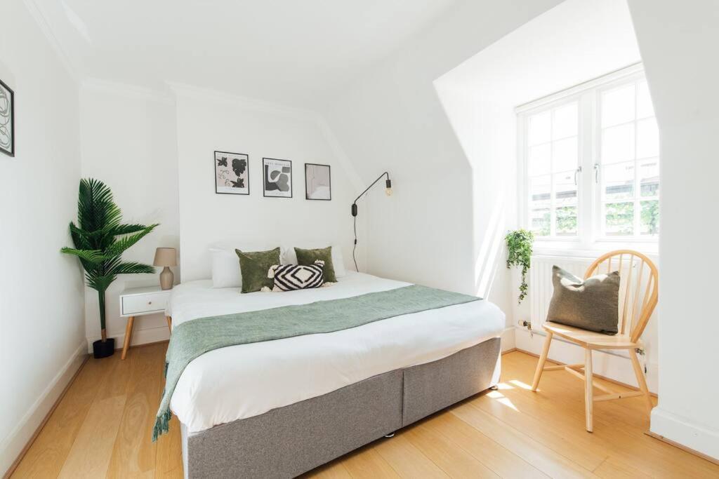 Charming 2 Bedroom Flat In The Heart Of Kings Cross, Londres Exterior foto