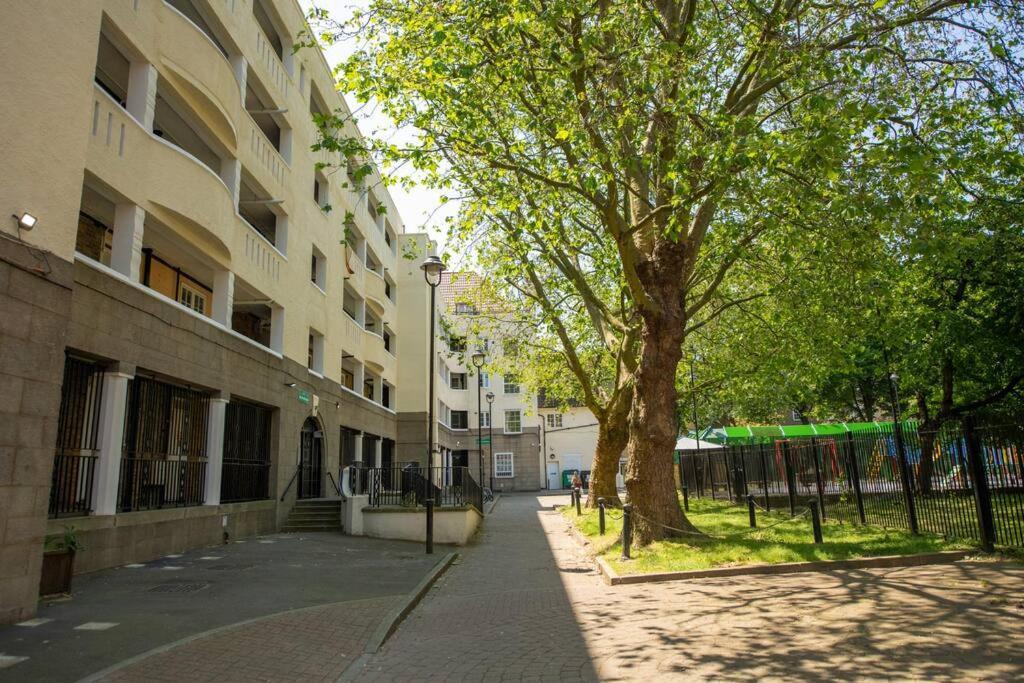 Charming 2 Bedroom Flat In The Heart Of Kings Cross, Londres Exterior foto