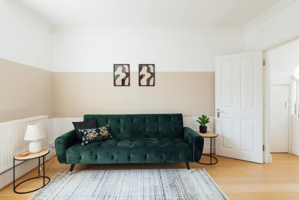 Charming 2 Bedroom Flat In The Heart Of Kings Cross, Londres Exterior foto